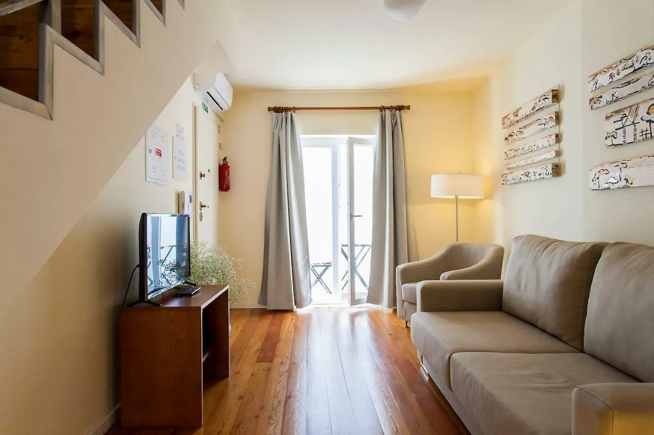 Exquisit Flat Right Apartment Lisbon